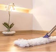 Veja como limpar seu piso vinílico sem danificar a instalação