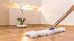 Veja como limpar seu piso vinílico sem danificar a instalação